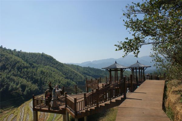 江西崇义上堡客家梯田景区户外重竹游步道